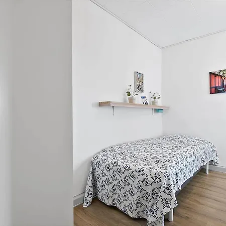 5572-gudhjem-gudhjemvej-111-d-1-lejl-7a